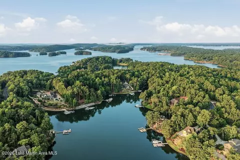 1329 North Rdg, Alexander City, AL 35010