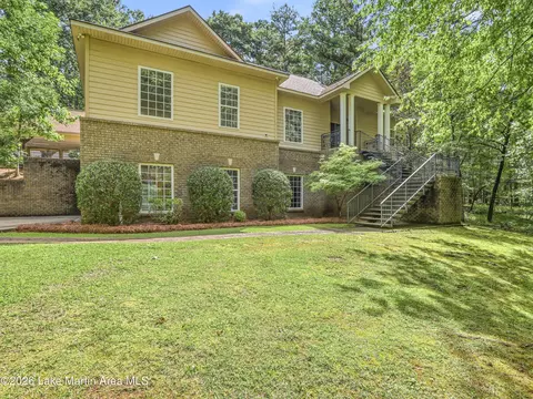 165 Aberdeen Rd, Dadeville, AL 36853