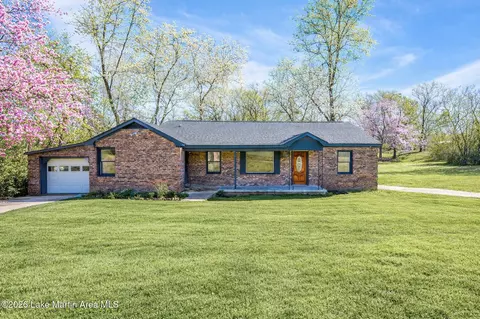 94 Brummitt St, Camp Hill, AL 36850