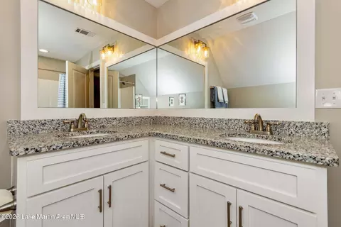 Bath - 944 Hancel Rd, Equality, AL 36026 photo 5 of 7