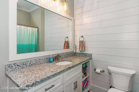 Bath - 944 Hancel Rd, Equality, AL 36026 photo 7 of 7