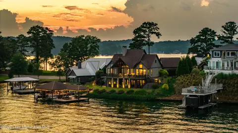 32 Narrows Pt, Alexander City, AL 35010
