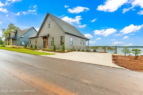 195 Long Leaf Pl, Dadeville, AL 36853