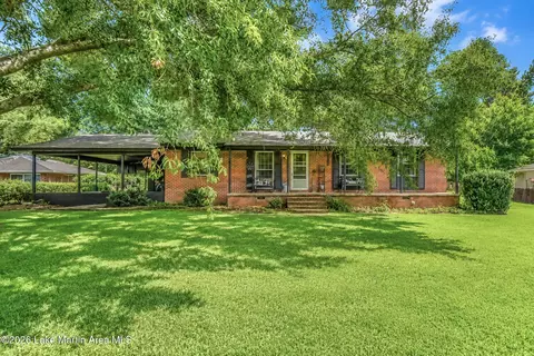 1789 Holman St, Alexander City, AL 35010