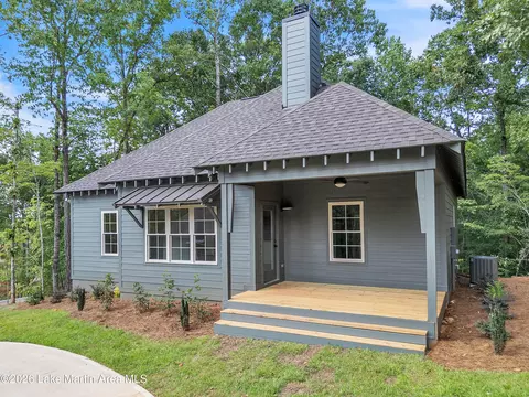 92 Village Trl, Dadeville, AL 36853