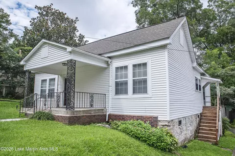 427 Houston St, Alexander City, AL 35010