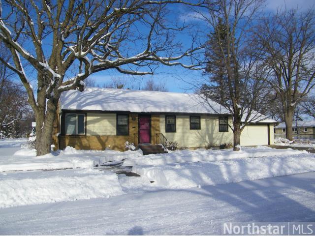 700 Riverside Dr NE, Saint Cloud, MN 56304 photo 1