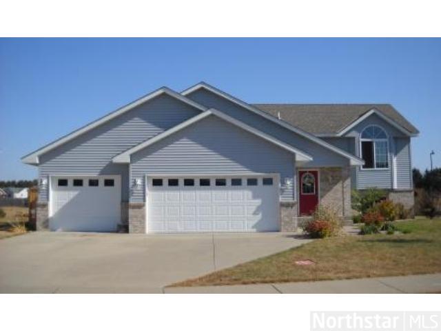 1614 Quail Dr, Saint Cloud, MN 56303 photo 1