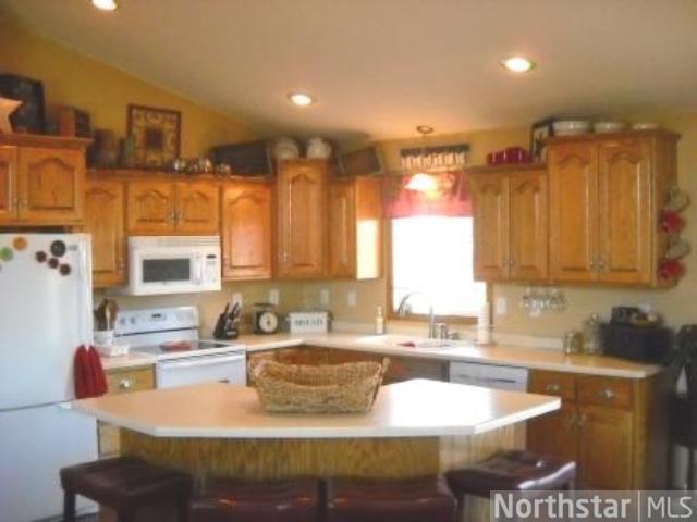 1614 Quail Dr, Saint Cloud, MN 56303 photo 4