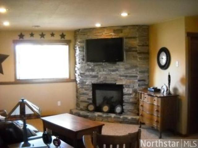 1614 Quail Dr, Saint Cloud, MN 56303 photo 8
