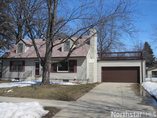 320 NE 3rd Ave, Saint Cloud, MN 56304 photo 1
