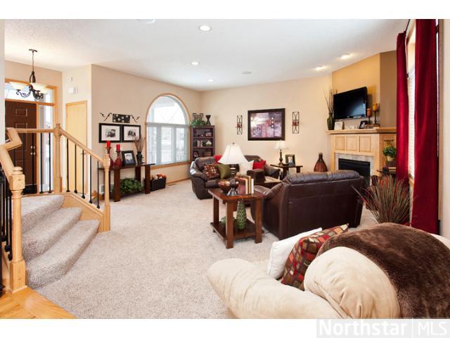 751 Kayla Ln, Hanover, MN 55341 photo 3