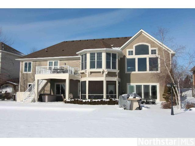 1231 Adrian Dr, Chaska, MN 55318 photo 2