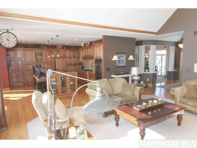 1231 Adrian Dr, Chaska, MN 55318 photo 17