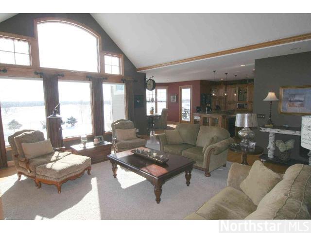 1231 Adrian Dr, Chaska, MN 55318 photo 18