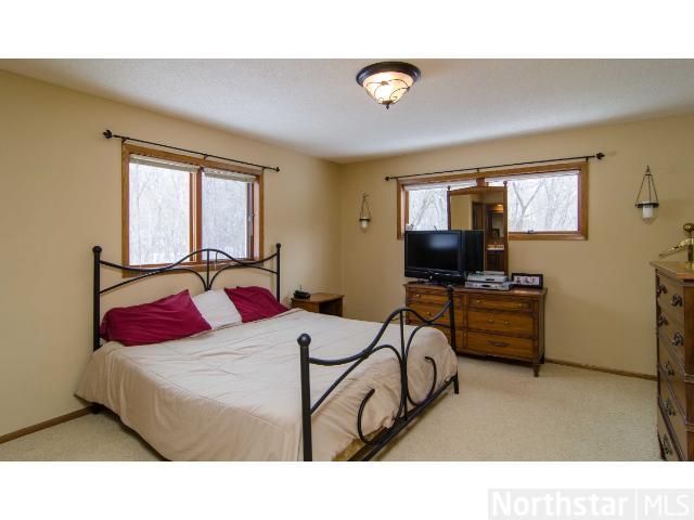 4865 Highcrest Dr, Excelsior, MN 55331 photo 8