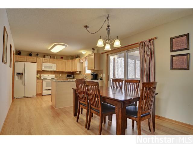 2774 Simons Dr, Chaska, MN 55318 photo 4
