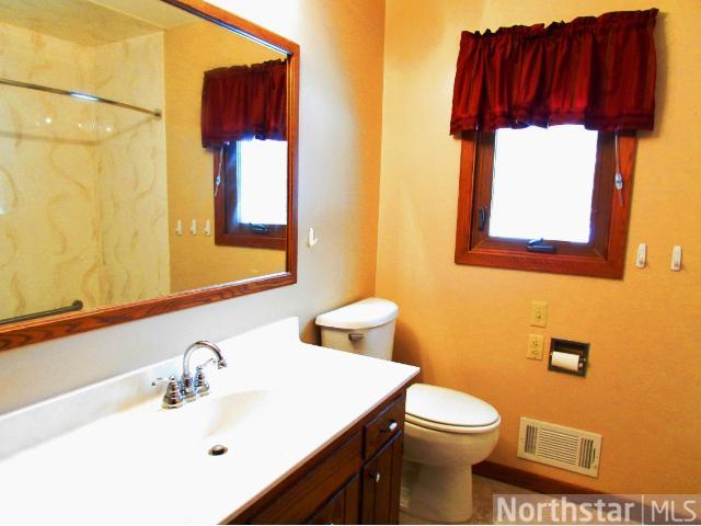 1027 Bromo Ave, Saint Cloud, MN 56303 photo 12