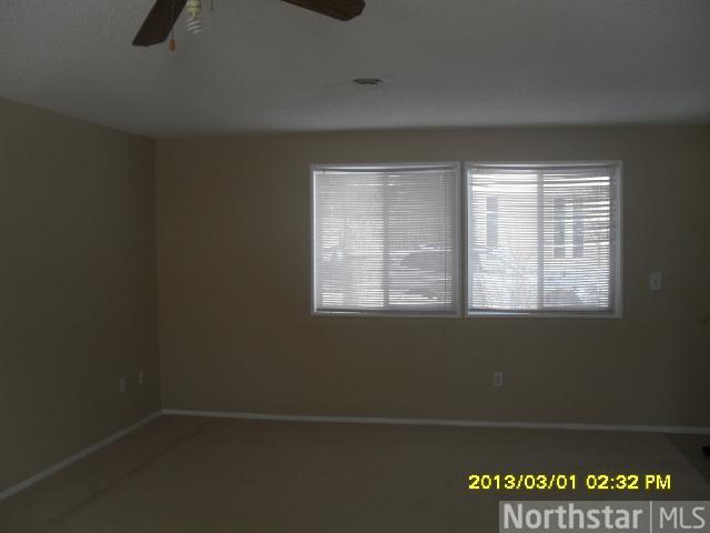 215 Beech St, Chaska, MN 55318 photo 4