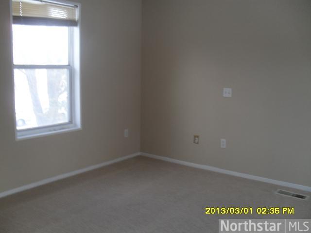 215 Beech St, Chaska, MN 55318 photo 9