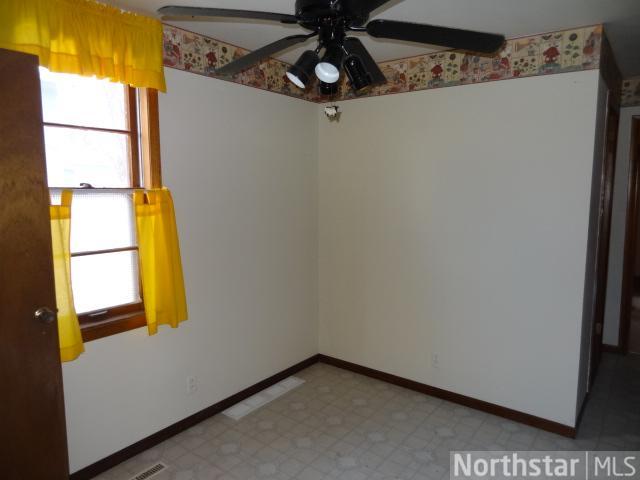 110 Willow St, Faribault, MN 55021 photo 3