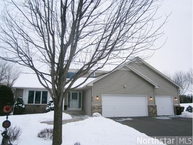 215 Mallard Ln, Loretto, MN 55357 photo 2