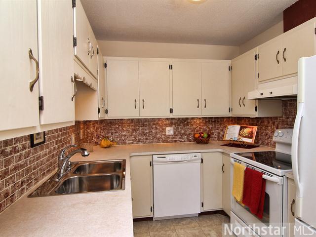 600 Franklin St, Baldwin, WI 54002 photo 4