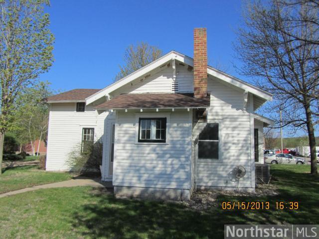 516 S 3rd St, Saint Peter, MN 56082 photo 10