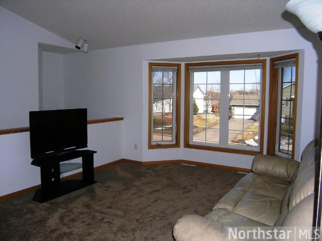 780 Leon St, Jordan, MN 55352 photo 4