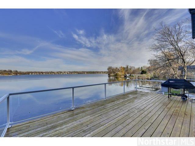917 Excelsior Blvd, Excelsior, MN 55331 photo 3