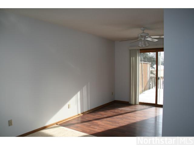 22 Sunset E Dr, Champlin, MN 55316 photo 2
