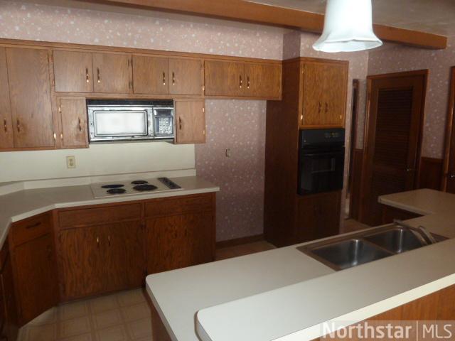 322 Montrose Rd, Saint Cloud, MN 56301 photo 2