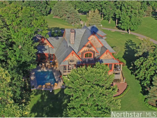 1625 Bohns Point Rd, Wayzata, MN 55391 photo 2