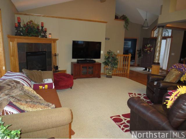 1753 Dupre Rd, Hugo, MN 55038 photo 2