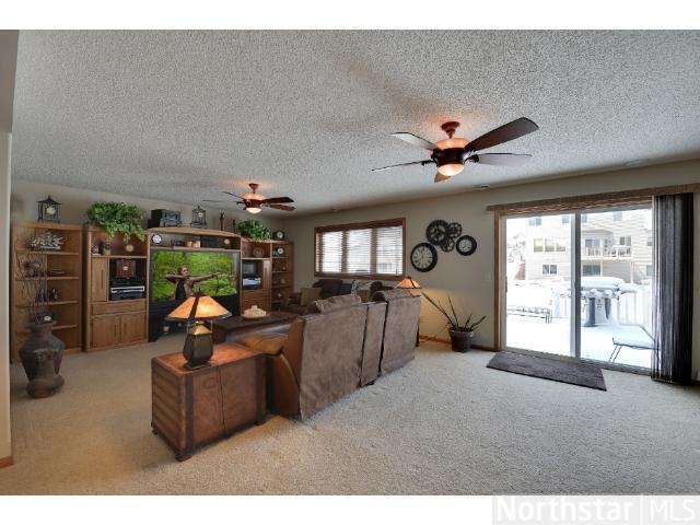 1042 Pinehurst Ln, Jordan, MN 55352 photo 8