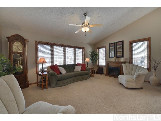 1042 Pinehurst Ln, Jordan, MN 55352 photo 5