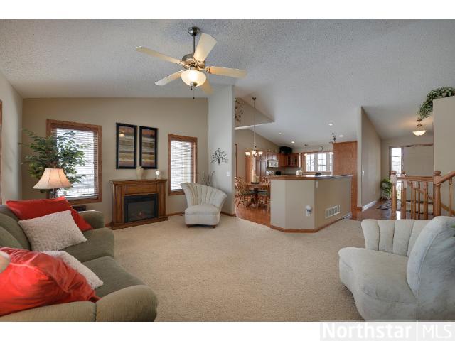 1042 Pinehurst Ln, Jordan, MN 55352 photo 2