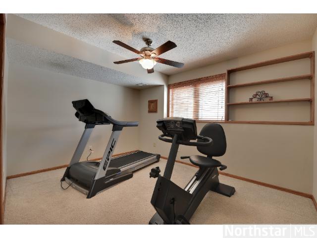 1042 Pinehurst Ln, Jordan, MN 55352 photo 16