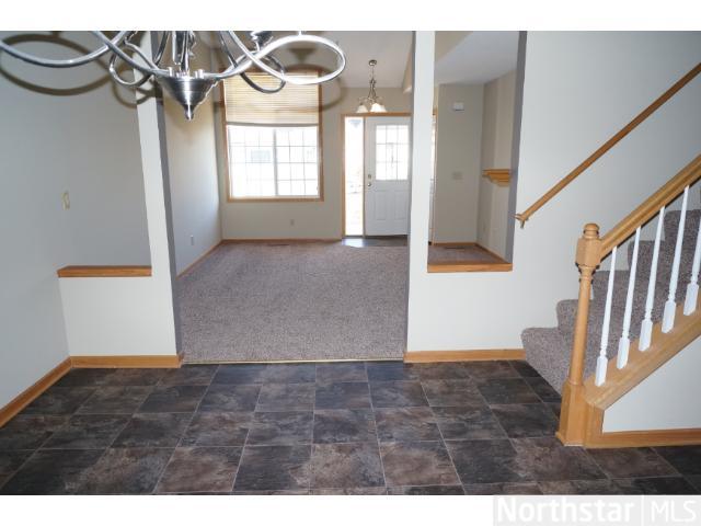 2067 Willow Cir, Hugo, MN 55038 photo 4
