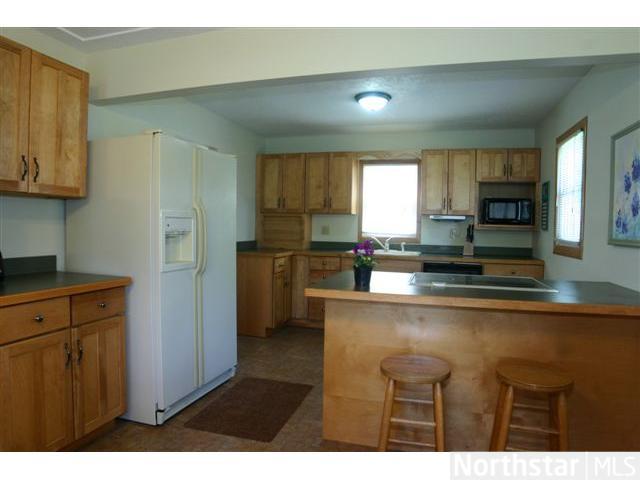 5715 Main W St, Maple Plain, MN 55359 photo 2