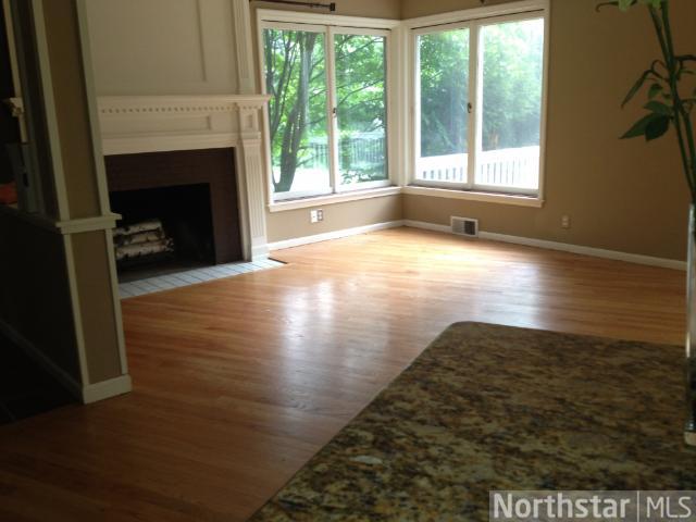 17975 Fairhomes Ln, Wayzata, MN 55391 photo 2