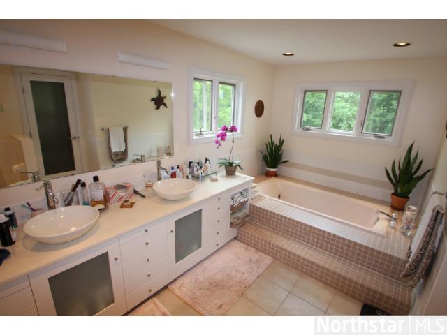 115 Ingerson N Rd, Maple Plain, MN 55359 photo 9