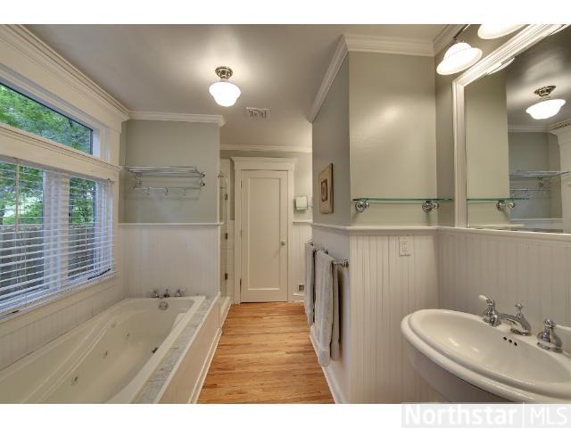 3515 Deephaven Ave, Wayzata, MN 55391 photo 6