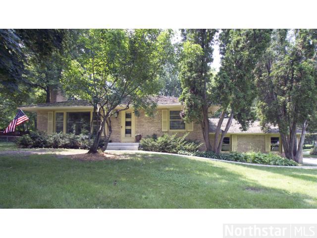 18382 Minnetonka Blvd, Wayzata, MN 55391 photo 1