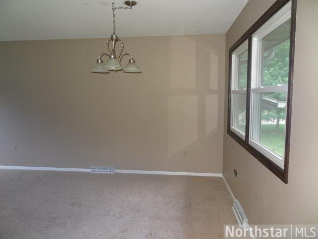 607 9th E St, Northfield, MN 55057 photo 5