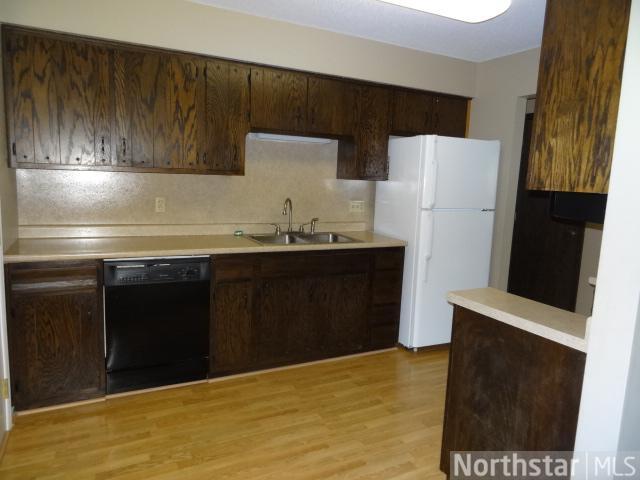 607 9th E St, Northfield, MN 55057 photo 4