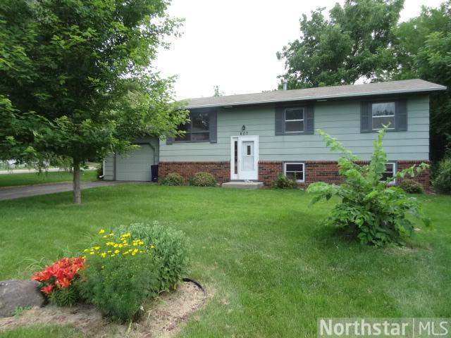 607 9th E St, Northfield, MN 55057 photo 1