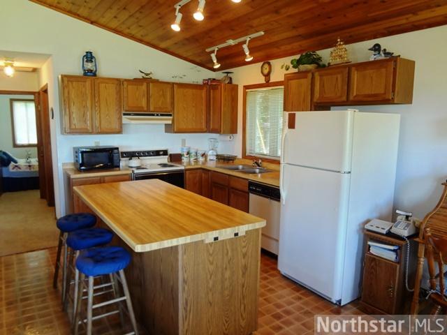 712 Edgewater Dr NW, Hackensack, MN 56452 photo 5