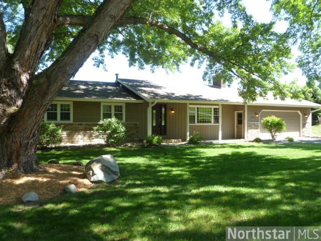 3959 Hunters Hill Way, Minnetonka, MN 55345 photo 1