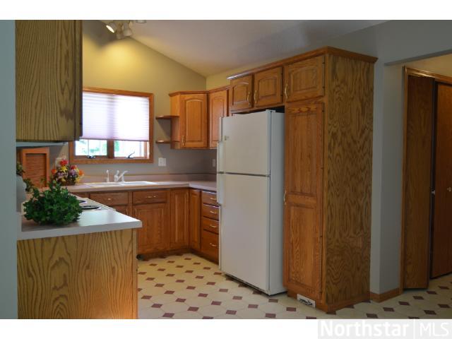 655 Hallstrom Dr, Red Wing, MN 55066 photo 11
